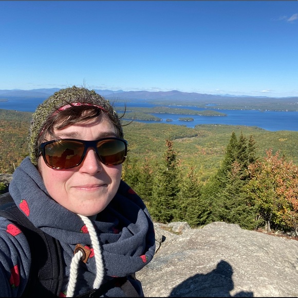 Meet your Posher, Rachel - Picture 1 of 1